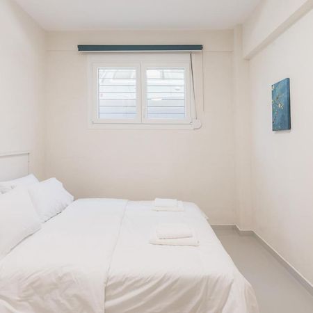 Fully Renovated Luxurious Semi-Basement Studio Athens Exterior photo